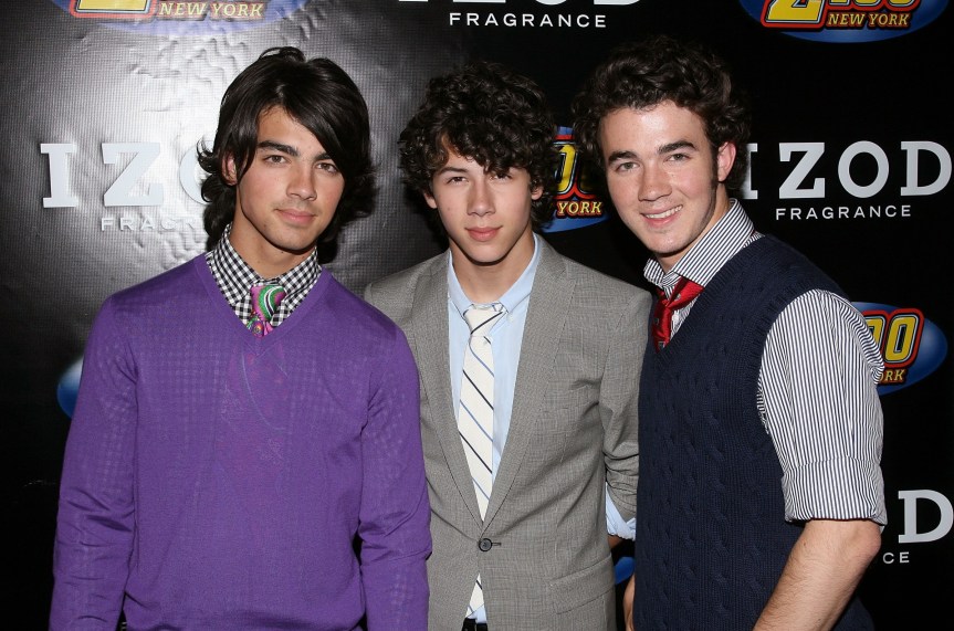 TXT + Jonas Brothers Collab for K-Pop “Do it like that”&nbsp;Single