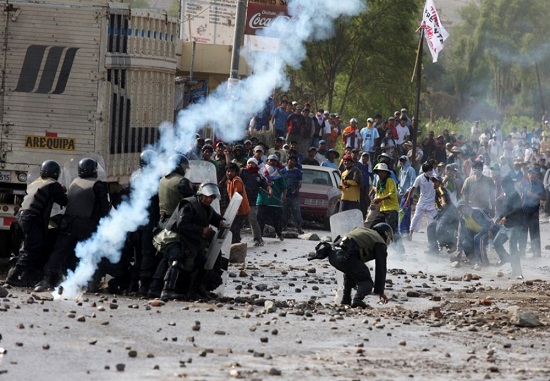 The Unprecedented Rise of Violence in Ecuador – Exploring its Roots and Implications for Democracy