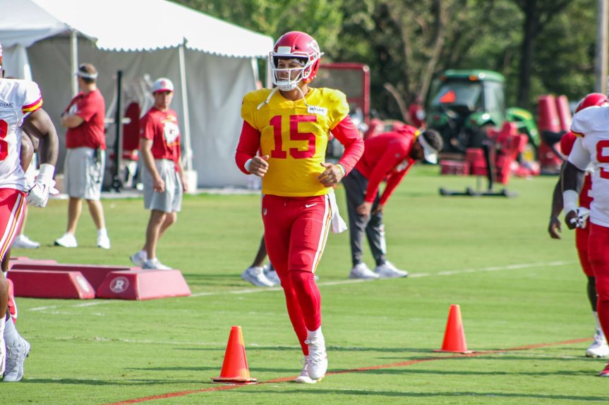 Patrick Mahomes Unleashes Creativity during Training&nbsp;Camp