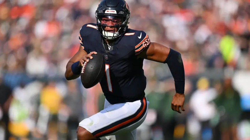 Justin Fields Speaks Truth: The Bears’ Coaching Staff Falls&nbsp;Short
