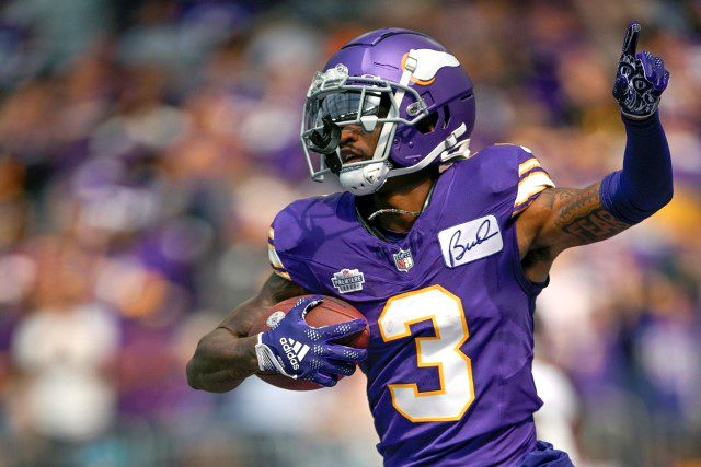 Jordan Addison’s Unforgettable Touchdown Leads Vikings to Halftime&nbsp;Victory